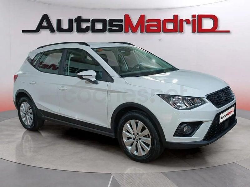 Usado Seat Arona Style 110 CV (80 kW) 2021 Blanco SUV