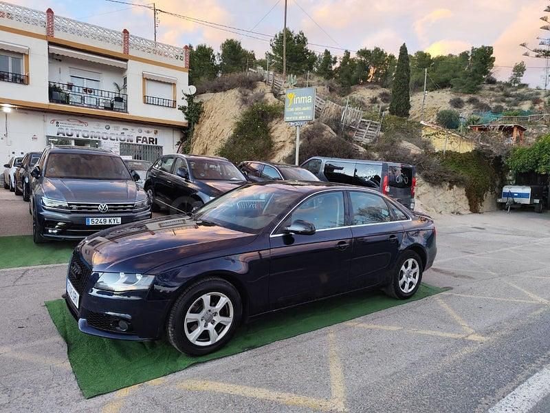 Usado Audi A4 143 CV (105 kW) 2009 Azul Berlina
