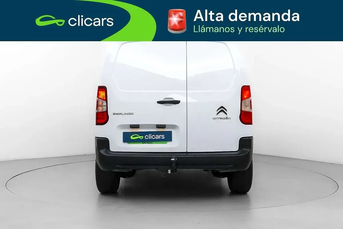 Usado Citroën Berlingo 102 CV (75 kW) 2024 Blanco Monovolumen