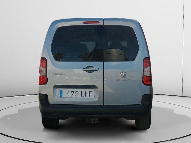 Usado Peugeot Rifter Active 131 CV (96 kW) 2020 Gris Monovolumen