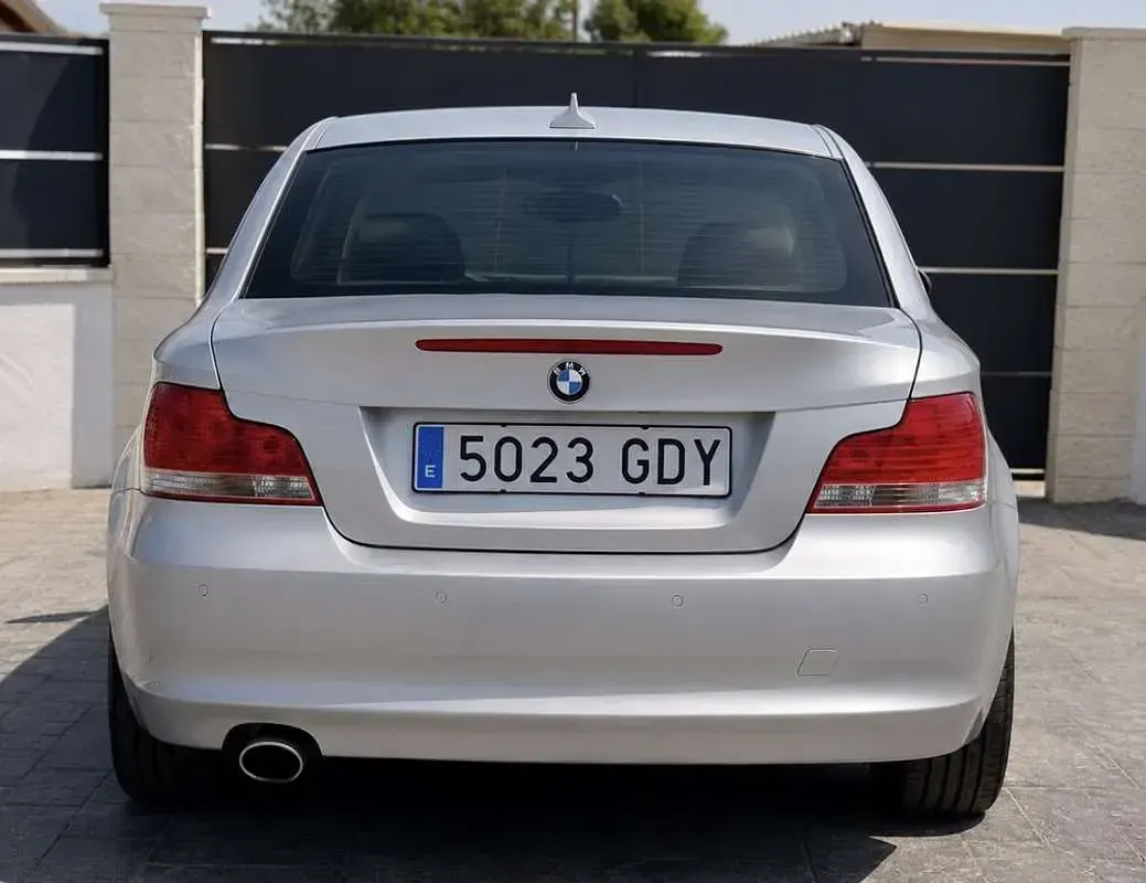 Usado BMW 120 Coupé 177 CV (130 kW) 2008 Gris Coupe
