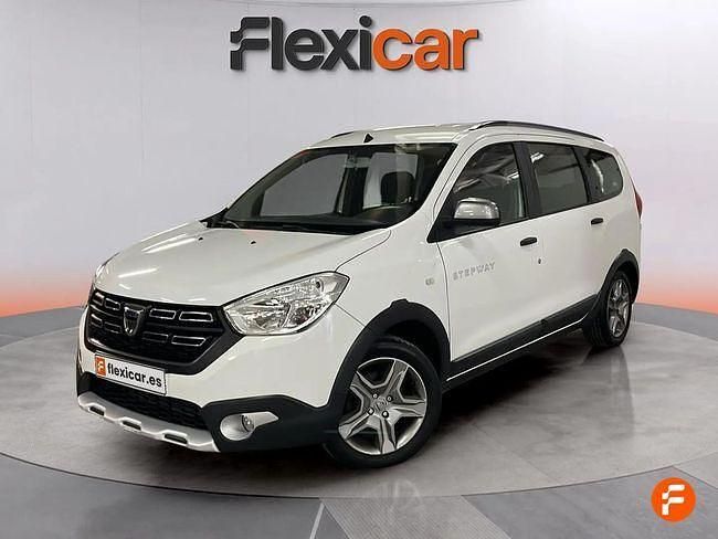 Usado Dacia Lodgy Comfort 115 CV (84 kW) 2022 Blanco Monovolumen
