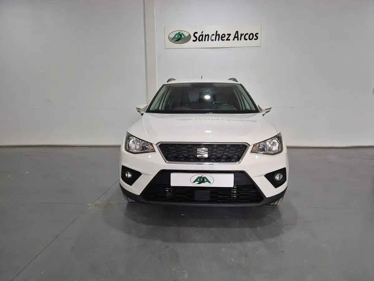 Usado Seat Arona Style 110 CV (80 kW) 2020 Blanco SUV
