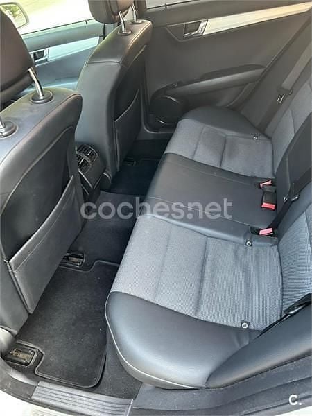 Usado Mercedes C350 Avantgarde 272 CV (200 kW) 2007 Gris / plata Berlina