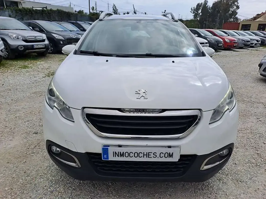 Usado Peugeot 2008 Access 82 CV (60 kW) 2015 Blanco SUV
