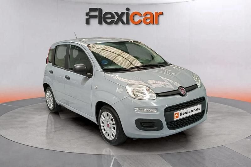 Usado Fiat Panda 71 CV (52 kW) 2022 Gris Utilitario