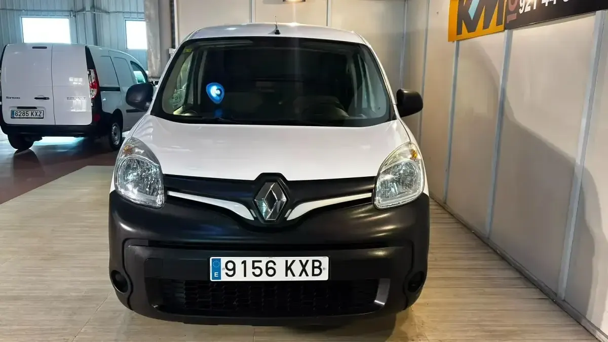 Usado Renault Kangoo 75 CV (55 kW) 2019 Blanco Monovolumen