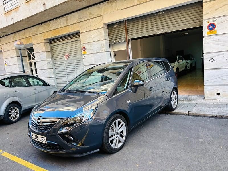 Gris / plata Usado 2015 Opel Zafira Tourer Excellence Monovolumen | 7500 € (Buen precio) - Imagen 1/4