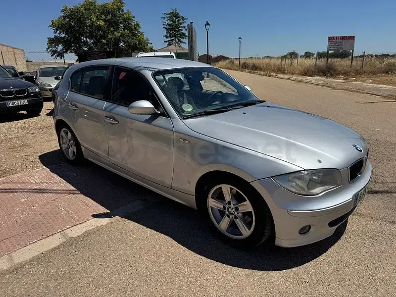 Usado BMW 120 163 CV (119 kW) 2005 Gris / plata Utilitario