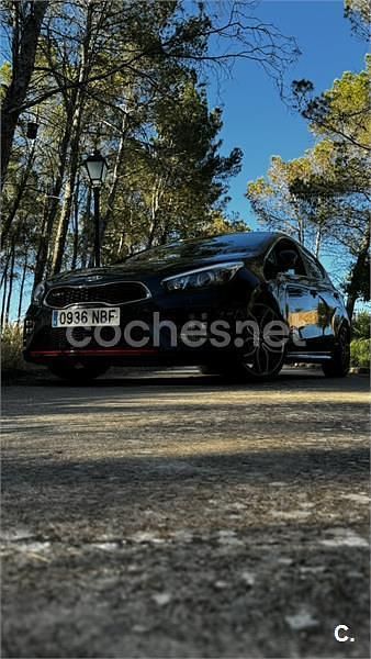 Usado Kia Ceed GT GT 204 CV (150 kW) 2018 Negro Berlina