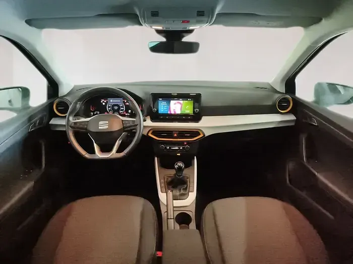 Usado Seat Arona Style 115 CV (84 kW) 2025 Gris SUV