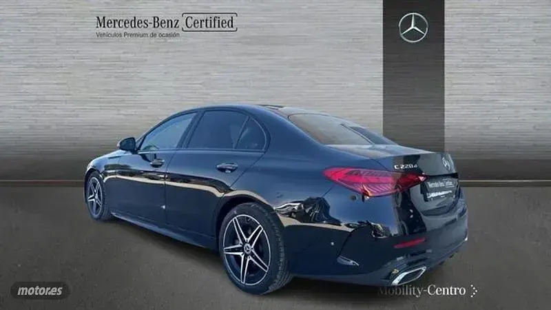 Usado Mercedes C220 200 CV (147 kW) 2025 Negro Berlina