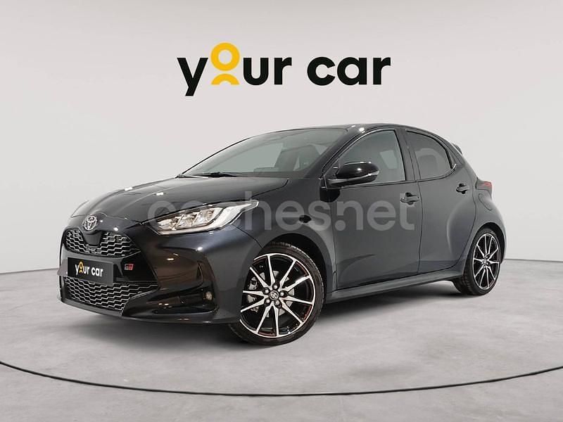 Negro Usado 2024 Toyota Yaris Hybrid Sport Berlina | 23.900 € (Un poco caro) - Imagen 1/4