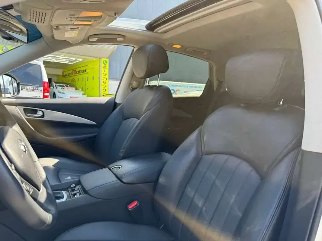 Usado Infiniti QX50 Premium 238 CV (175 kW) 2015 Blanco SUV