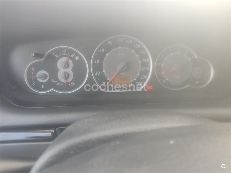 Usado Citroën C5 VTR Sport 138 CV (101 kW) 2004 Gris / plata Berlina