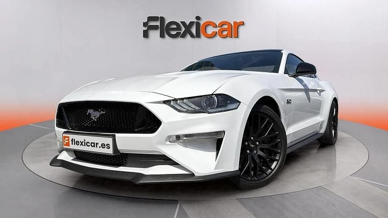 Używany Ford Mustang GT 450 KM (330 kW) 2020 Biały Coupe
