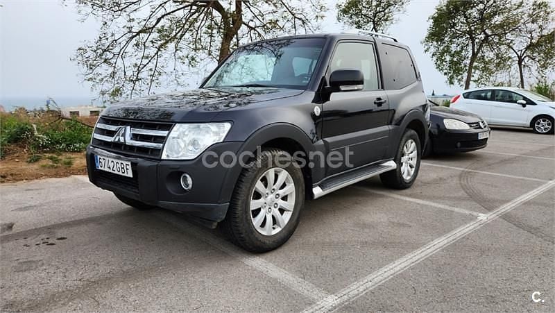 Usado Mitsubishi Montero 170 CV (125 kW) 2008 Negro SUV