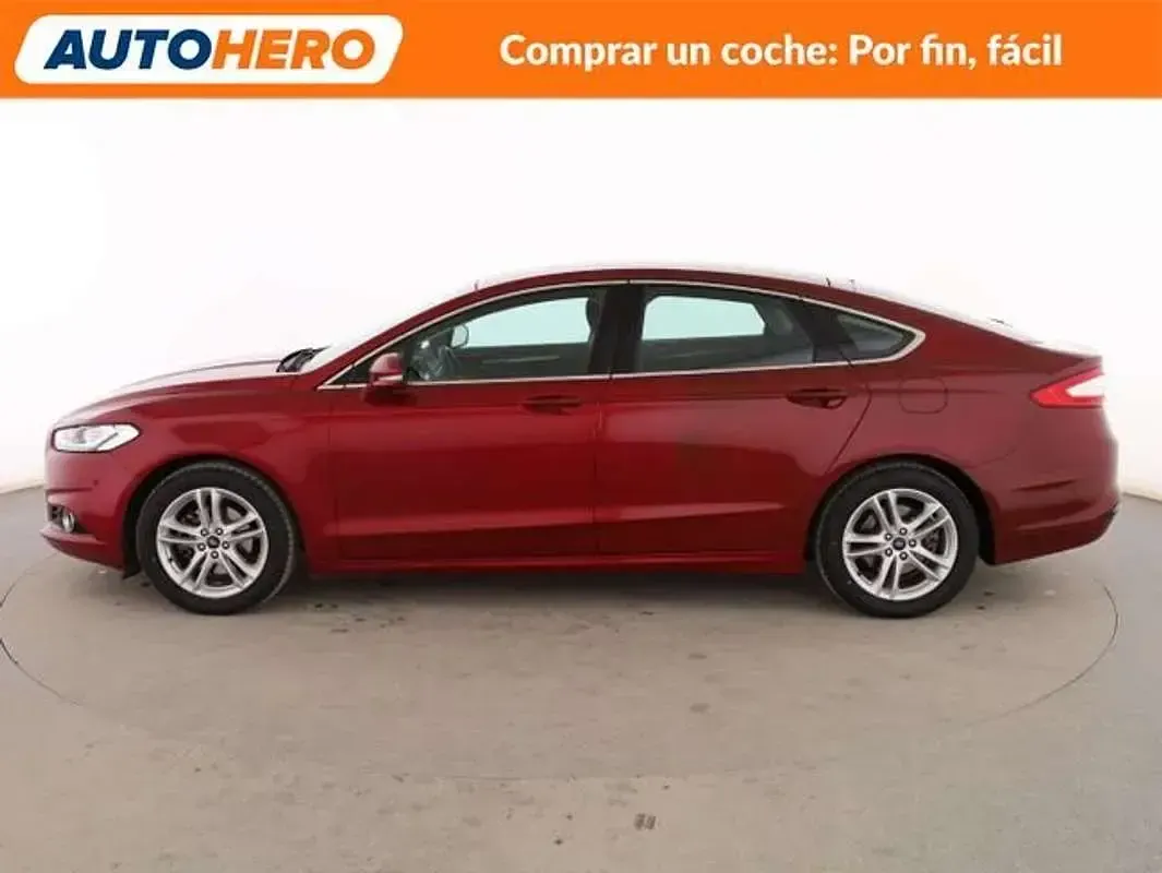 Usado Ford Mondeo Titanium 160 CV (117 kW) 2015 Rojo Berlina