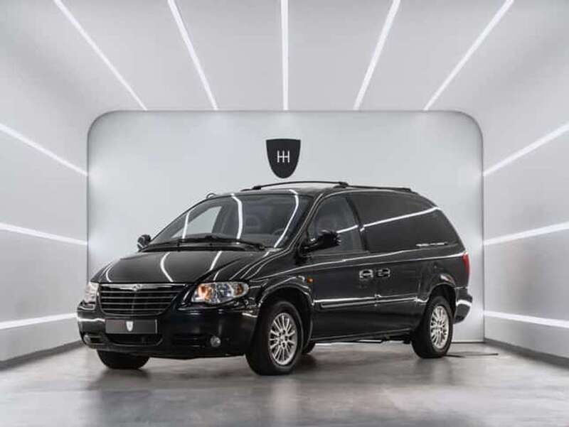 Negro Usado 2007 Chrysler Voyager Monovolumen | 3699 € (Super precio) - Imagen 1/4