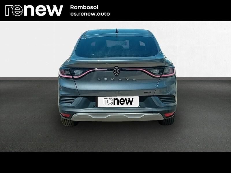 Usado Renault Arkana Evolution 140 CV (102 kW) 2025 Gris SUV