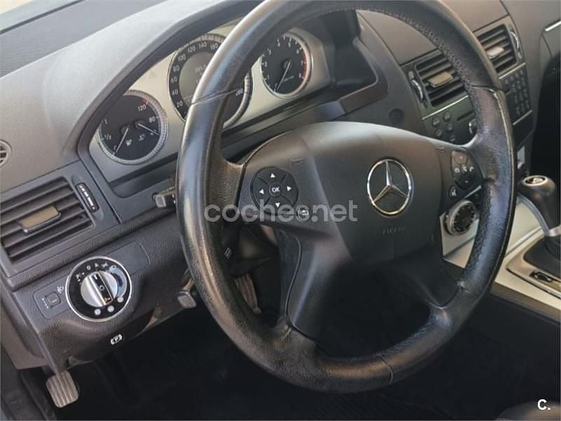 Azul Usado 2008 Mercedes C180 Avantgarde Berlina | 9000 € (Precio justo) - Imagen 1/4