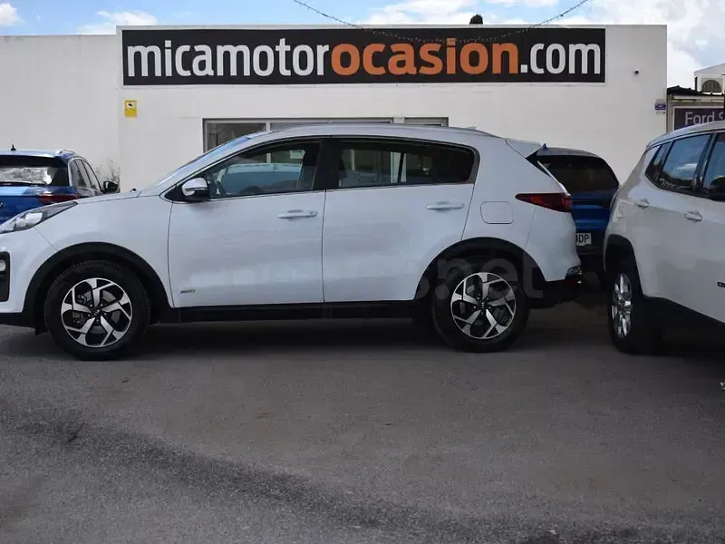 Usado Kia Sportage 136 CV (100 kW) 2021 Blanco SUV