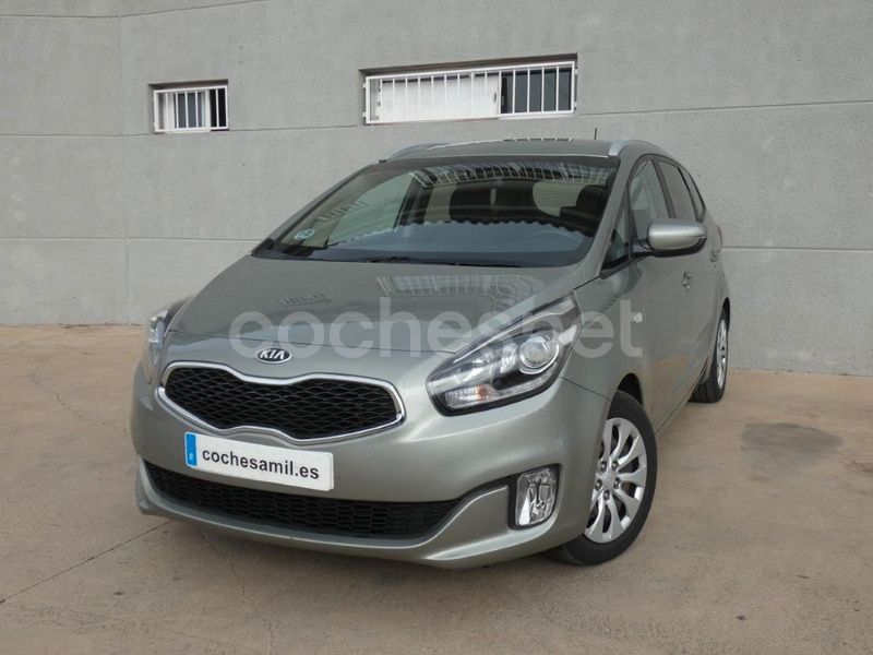 Beige Usado 2015 Kia Carens Monovolumen | 13.000 € (Precio justo) - Imagen 1/4