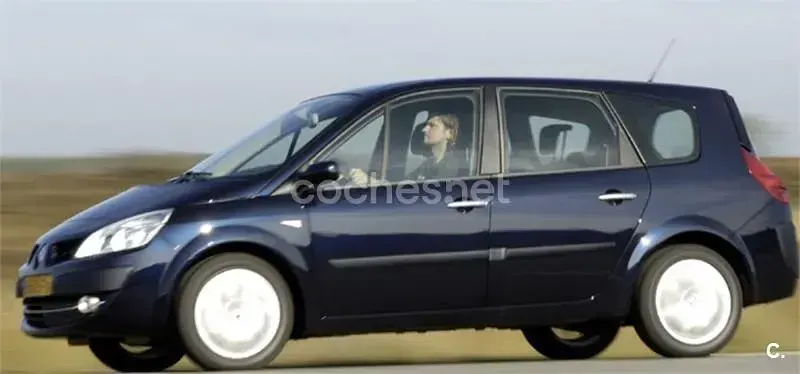 Usado Renault Scenic E-Tech Dynamique 110 CV (80 kW) 2005 Negro Monovolumen