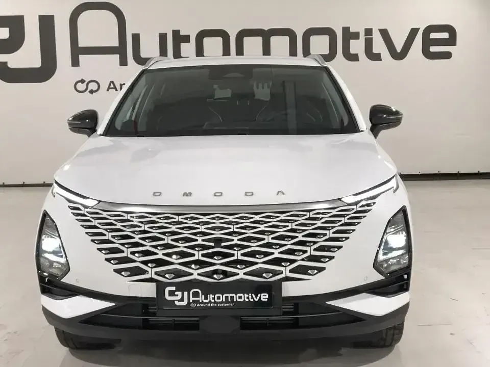 Nuevo Omoda 5 147 CV (108 kW) 2025 Blanco SUV