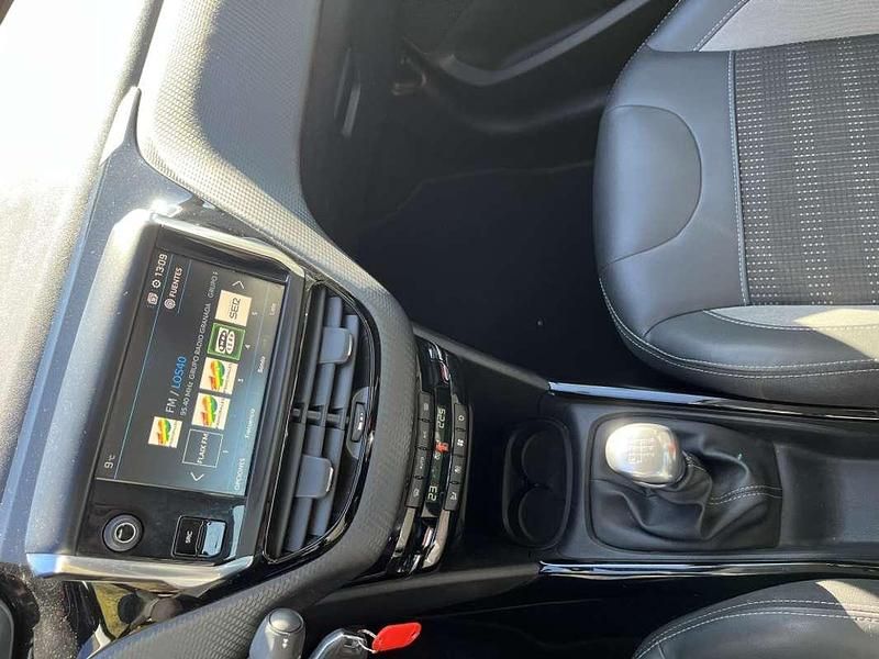 Usado Peugeot 2008 Allure 110 CV (80 kW) 2019 Gris SUV