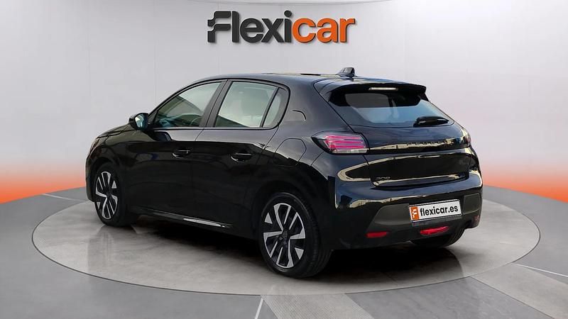 Usado Peugeot 208 Style 101 CV (74 kW) 2024 Negro Utilitario