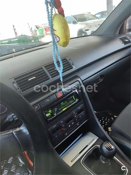 Usado Audi A4 140 CV (102 kW) 2006 Gris / plata Familiar