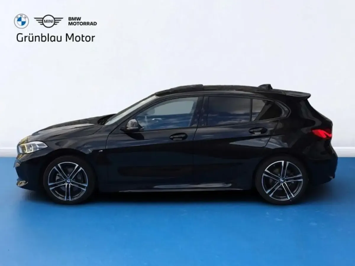 Usado BMW 118 Shadowline 150 CV (110 kW) 2021 Negro Utilitario