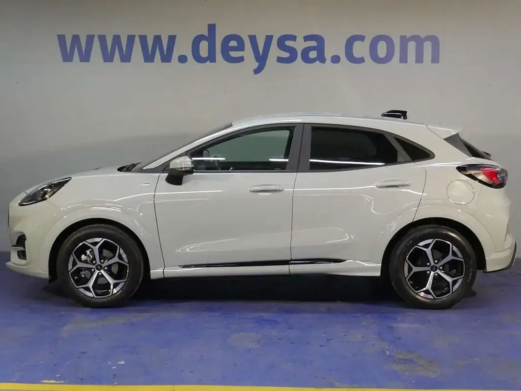 Usado Ford Puma ST-Line 125 CV (91 kW) 2026 Gris SUV