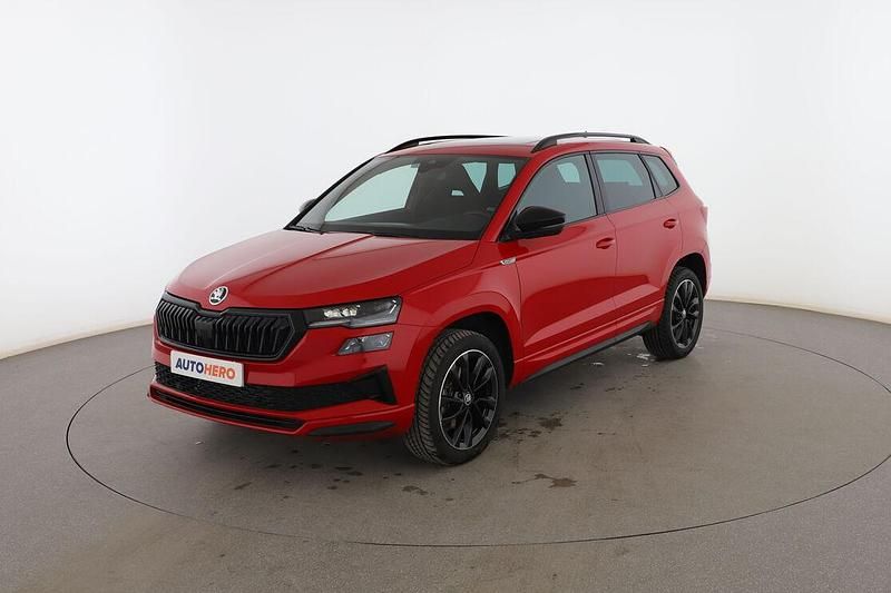 Rojo Usado 2024 Skoda Karoq SportLine SUV | 30.599 € (Caro) - Imagen 1/3
