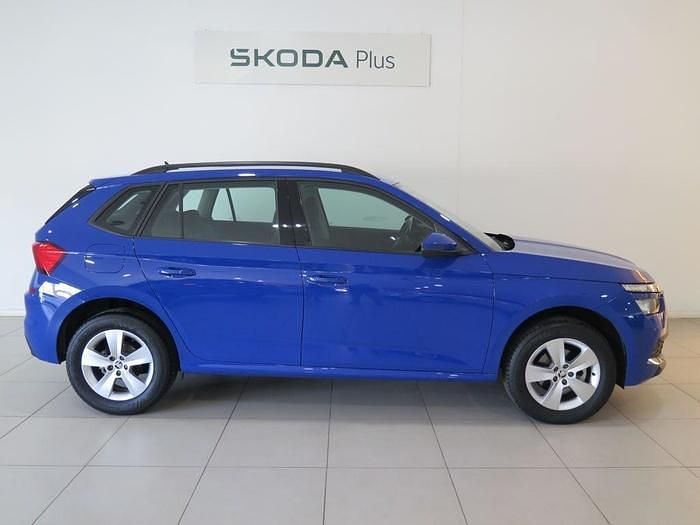Usado Skoda Kamiq Active 95 HP (69 kW) 2022 Azul SUV