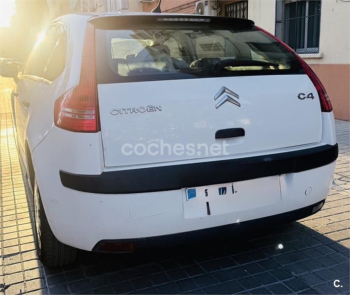 Usado Citroën C4 90 CV (66 kW) 2010 Blanco Berlina
