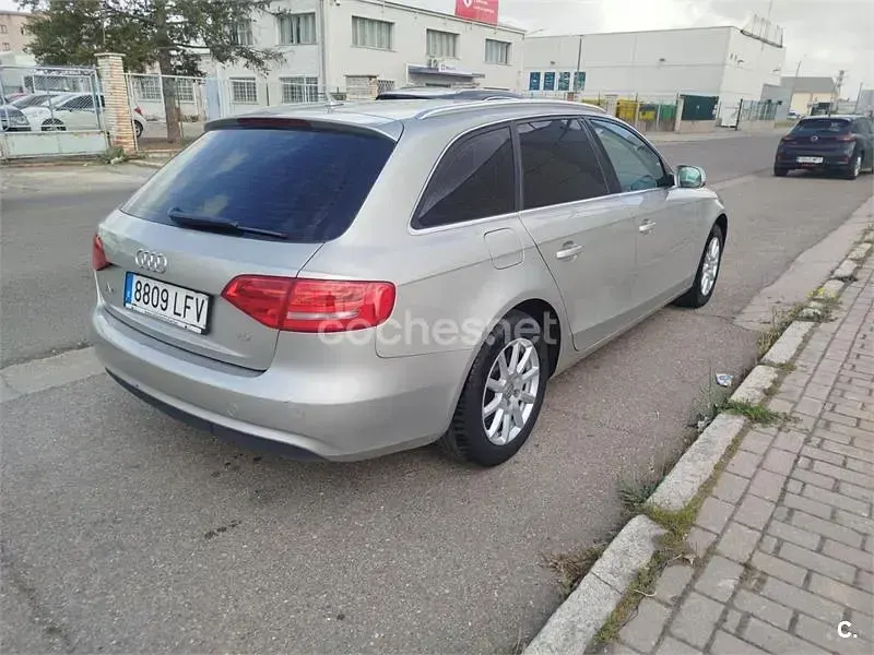 Usado Audi A4 Advanced 136 CV (100 kW) 2014 Beige Familiar