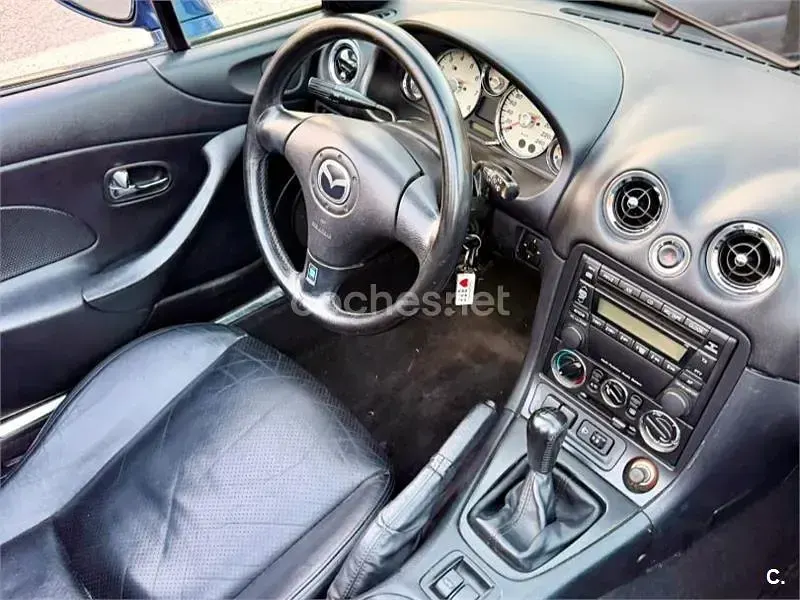 Usado Mazda MX5 Sportive 146 CV (107 kW) 2002 Azul Descapotable