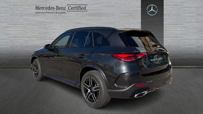 Usado Mercedes GLC300e 306 CV (225 kW) 2025 Gris