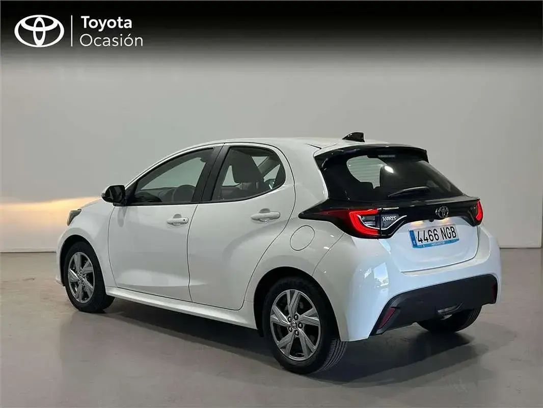 Usado Toyota Yaris Active 116 CV (85 kW) 2025 Utilitario