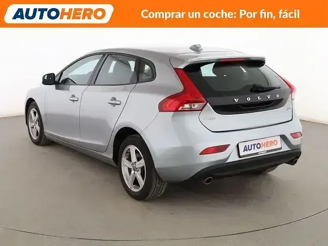 Usado Volvo V40 Kinetic 150 CV (110 kW) 2014 Gris Berlina
