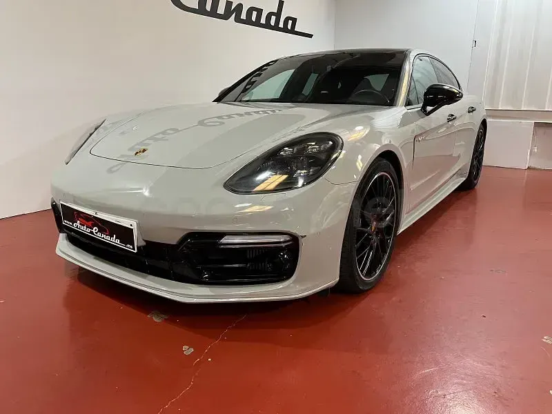 Usado Porsche Panamera 4 462 CV (339 kW) 2018 Gris / plata Berlina