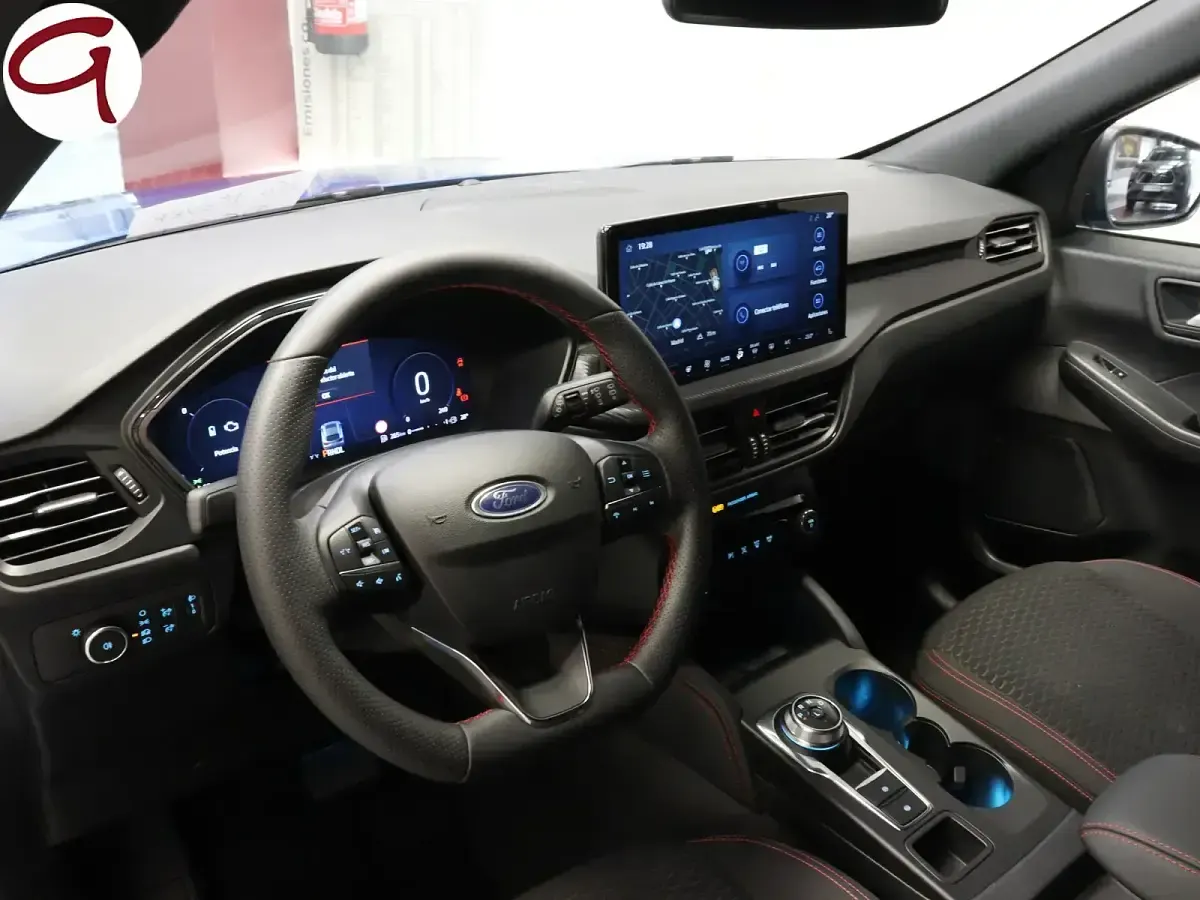 Usado Ford Kuga ST-Line 243 CV (178 kW) 2025 Azul SUV