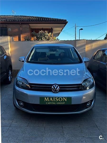 Gris / plata Usado 2011 VW Golf Plus Cross Advance Monovolumen | 7499 € (Precio justo) - Imagen 1/4