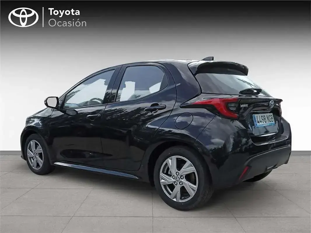 Usado Toyota Yaris Hybrid Active 116 CV (85 kW) 2025 Monovolumen