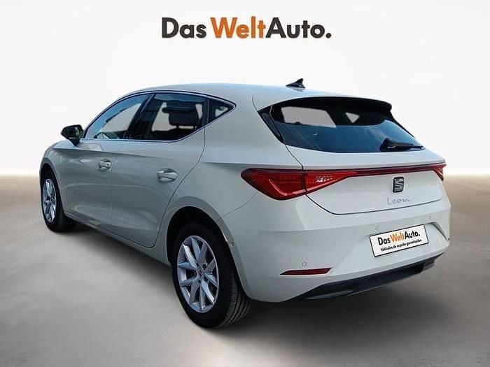 Usado Seat Leon Style 116 CV (85 kW) 2025 Blanco
