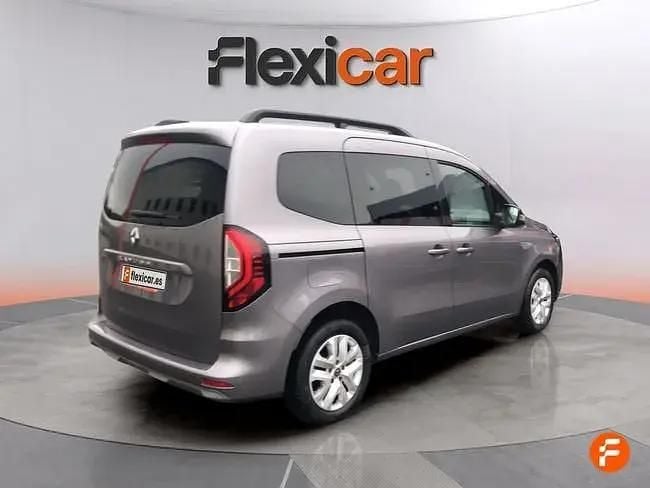 Usado Renault Kangoo Techno 95 CV (69 kW) 2023 Gris Familiar