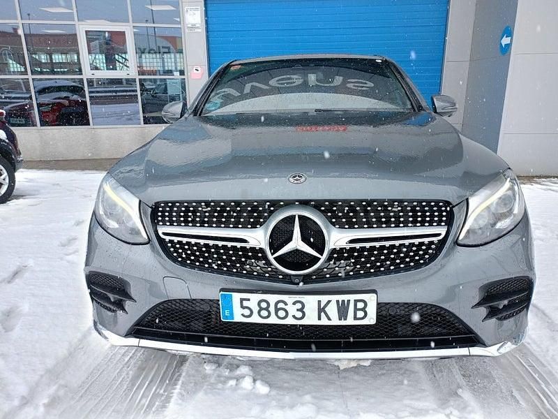 Usado Mercedes GLC250 211 CV (155 kW) 2019 Gris / plata Coupe
