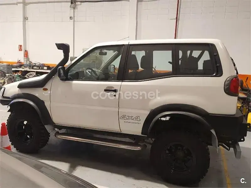 Usado Nissan Terrano Comfort 125 CV (91 kW) 2005 Blanco SUV